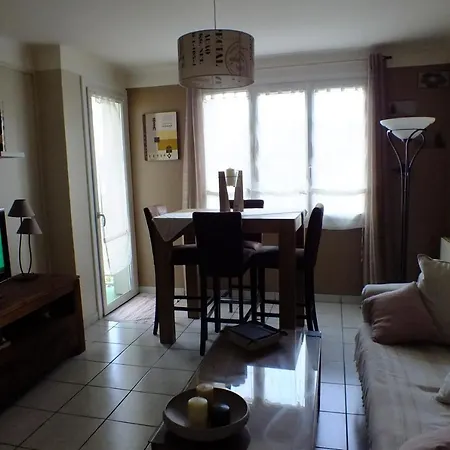 شقة F3 Avec Parking Le Dauphin